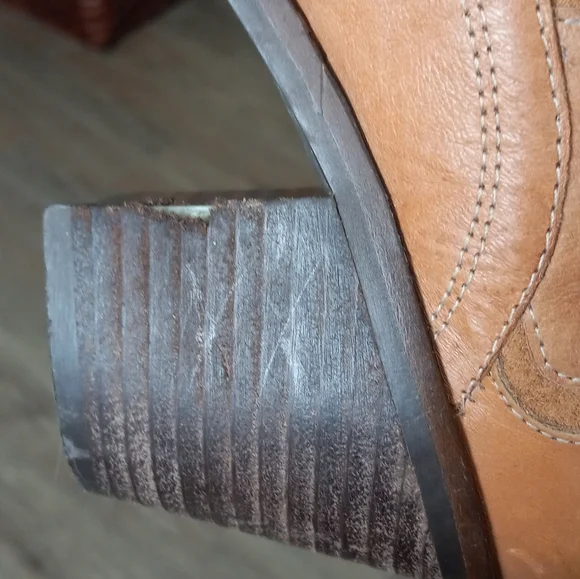 Beautiful Hand Crafted floral Western Boots - Picture 5 of 13